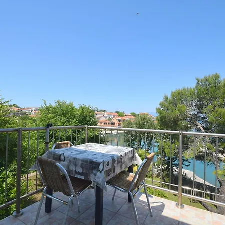 Frane 1 By Interhome * Vantacici